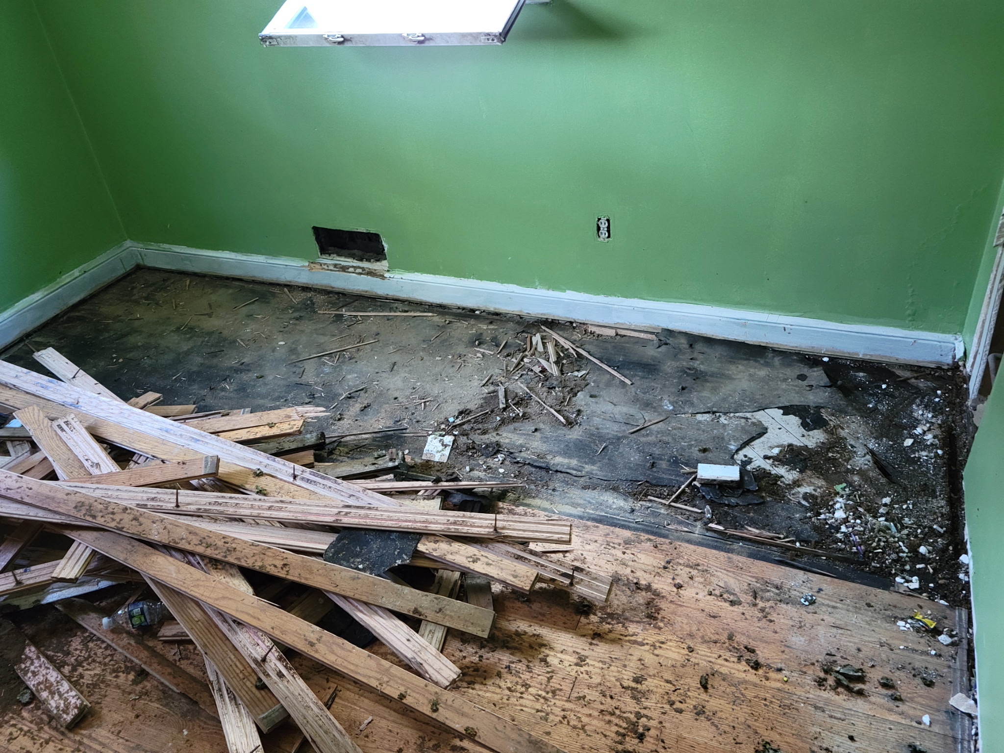 Floor before remodeling